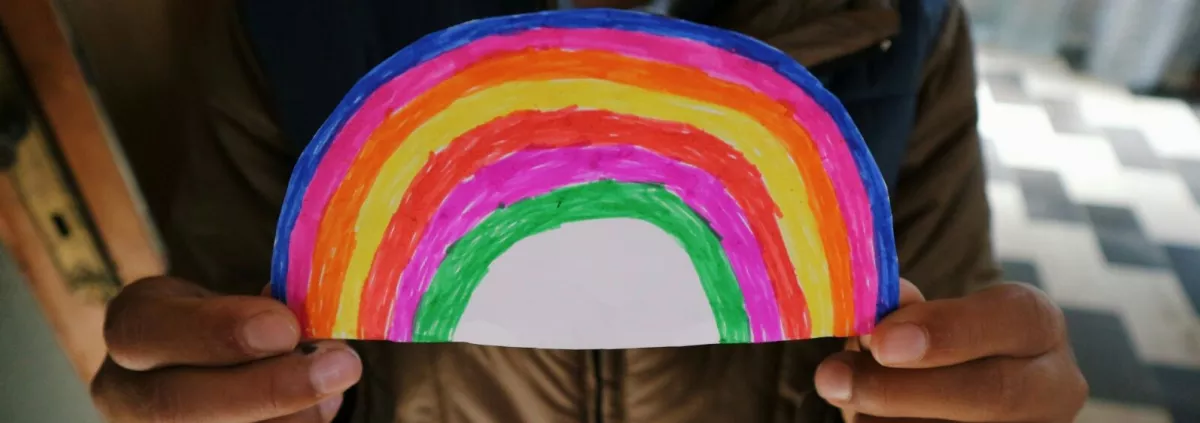 Dessin d'arc-en-ciel