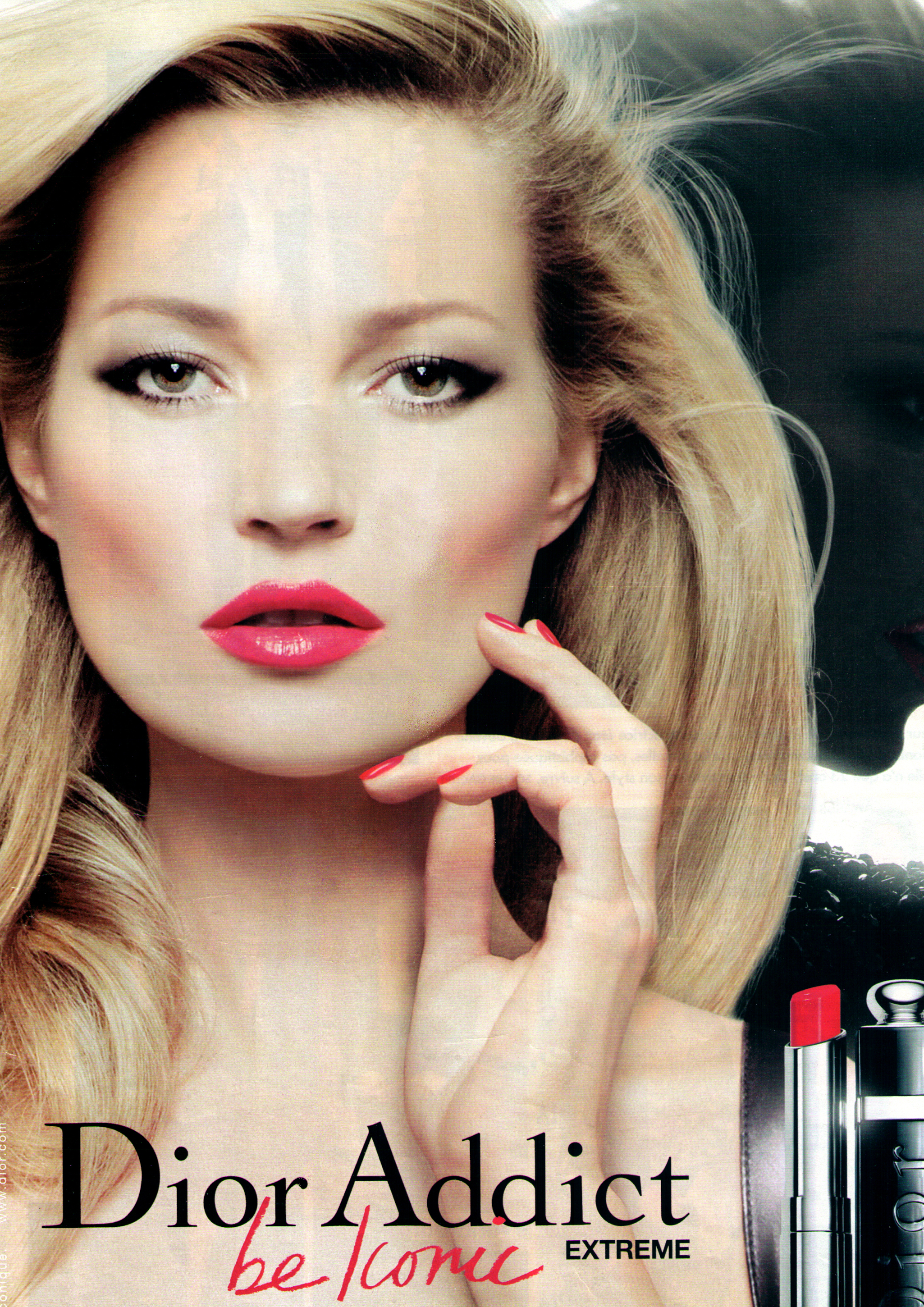 femme-visage-blonde-kate-moss.png